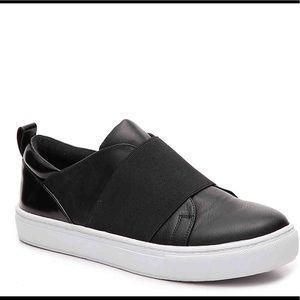 Steve madden slip on sneakers